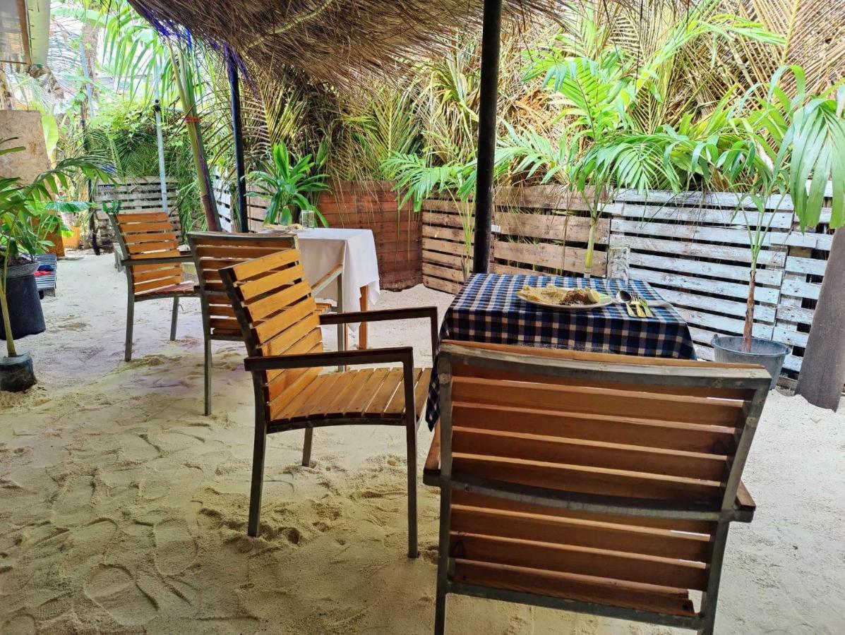 Rashuthere Maldives Rasdhoo Екстер'єр фото